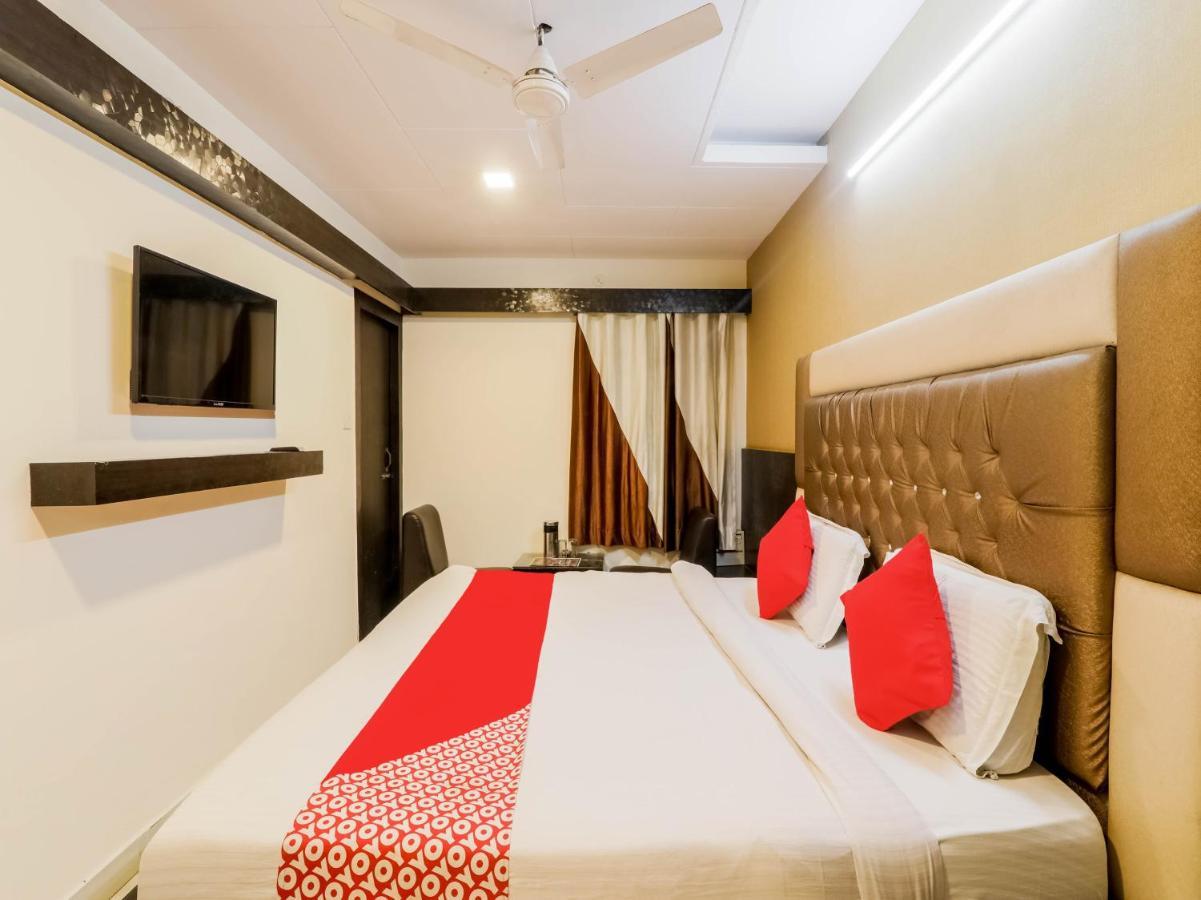 Oyo 79765 Hotel Samrat Lakhnaú Exteriér fotografie