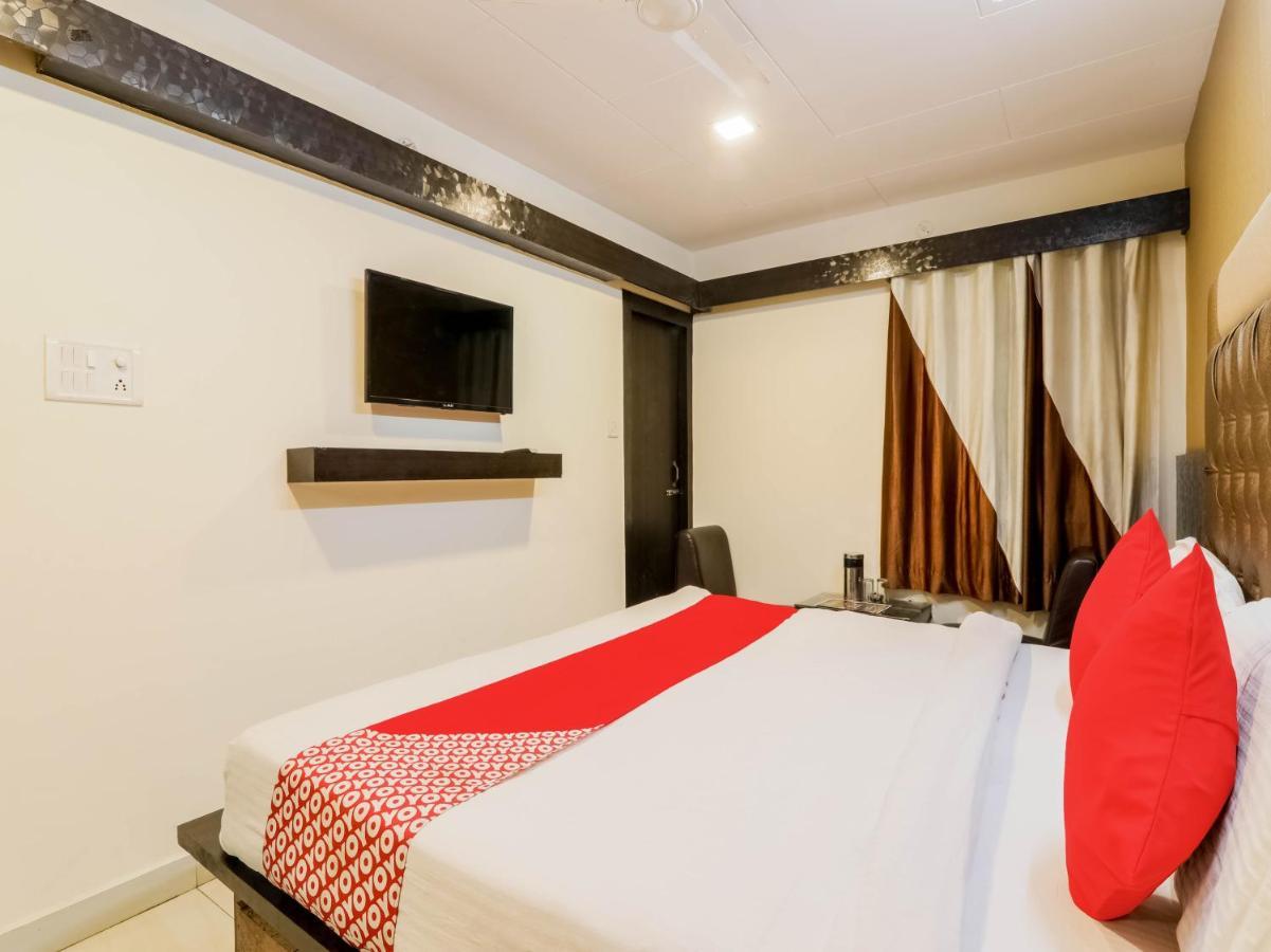 Oyo 79765 Hotel Samrat Lakhnaú Exteriér fotografie