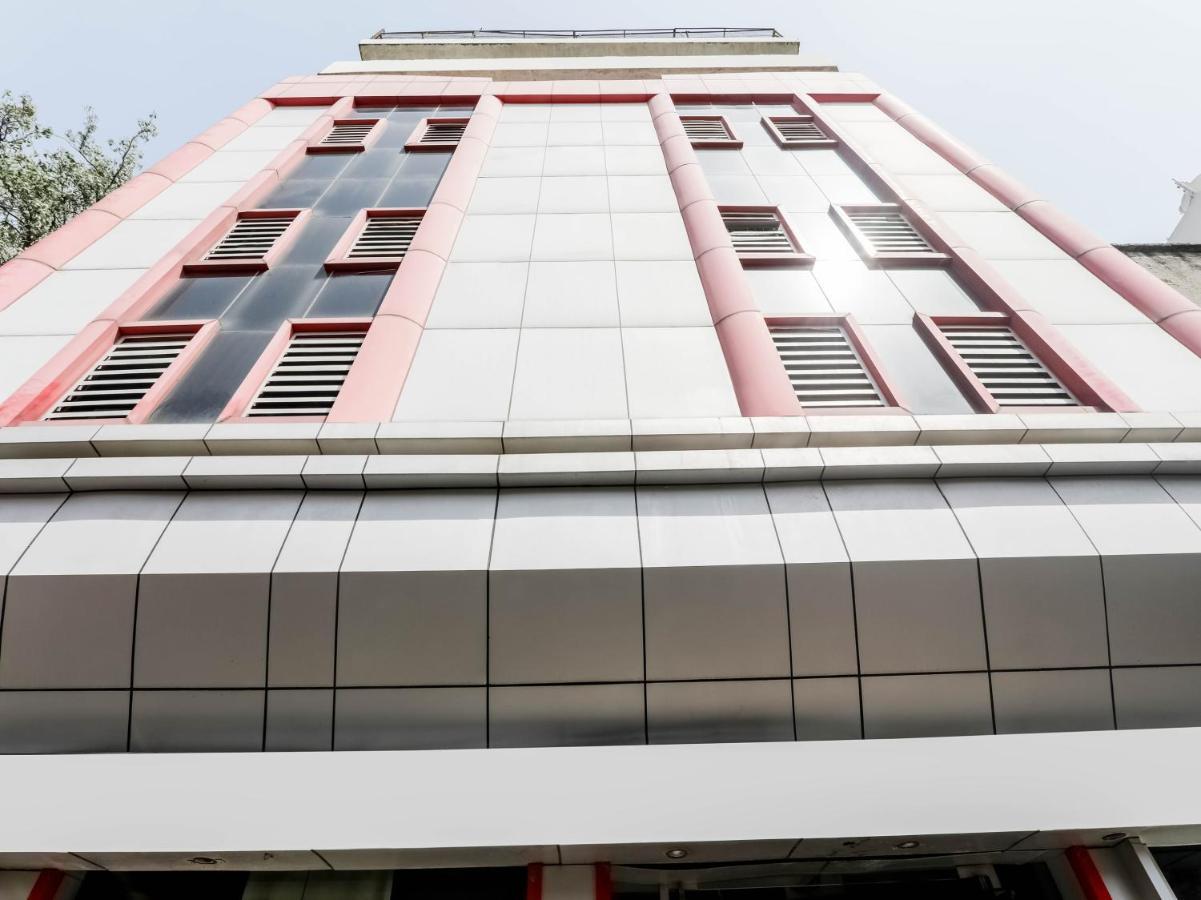 Oyo 79765 Hotel Samrat Lakhnaú Exteriér fotografie